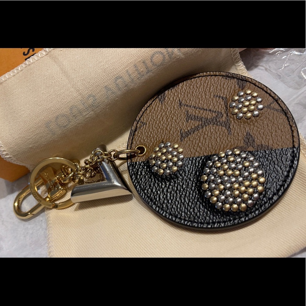 Rare Louis Vuitton Reverse Monogram City Lights Keychain -Collector's Dream! - Picture 2 of 3